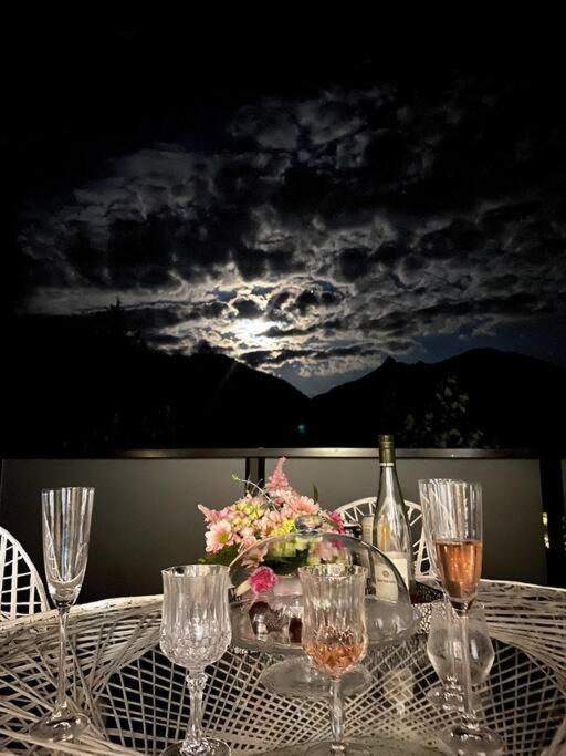 Mountain Serenity Meets Luxury Squamish Exteriör bild